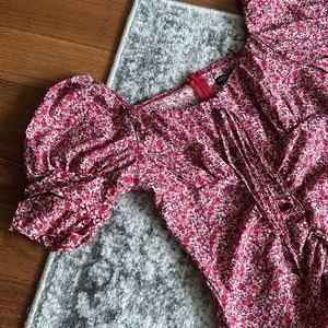 Floral scrunch dress with puff sleeves